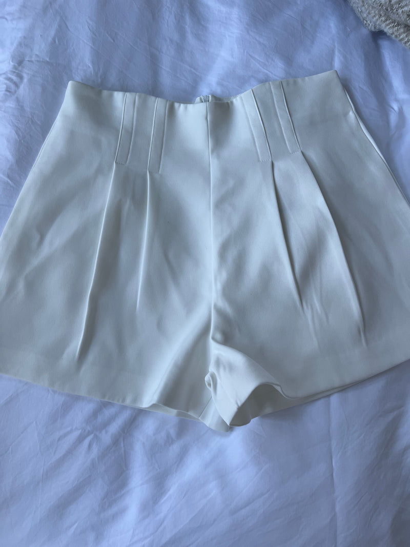 AMELIA Tailored High Waisted Shorts