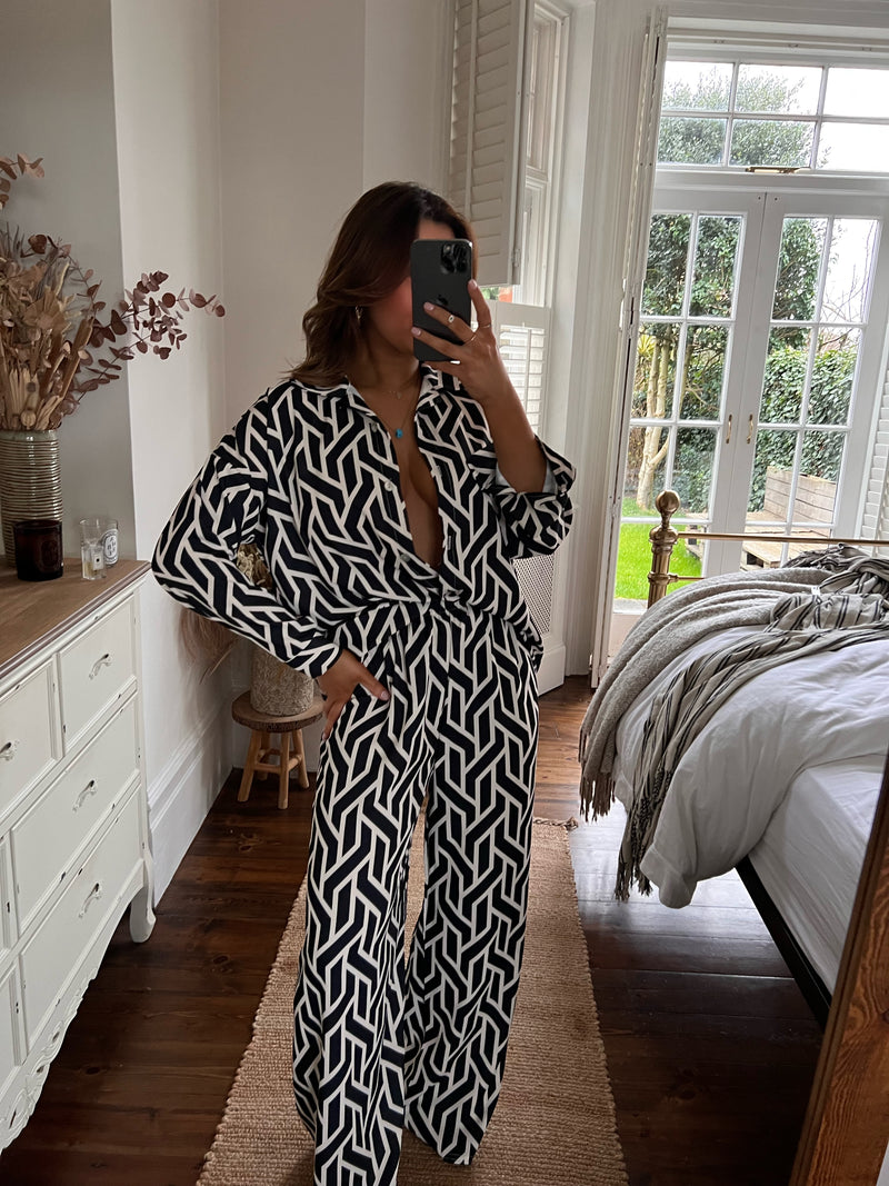 SALE NICE Co-Ord (Two Colours Available)